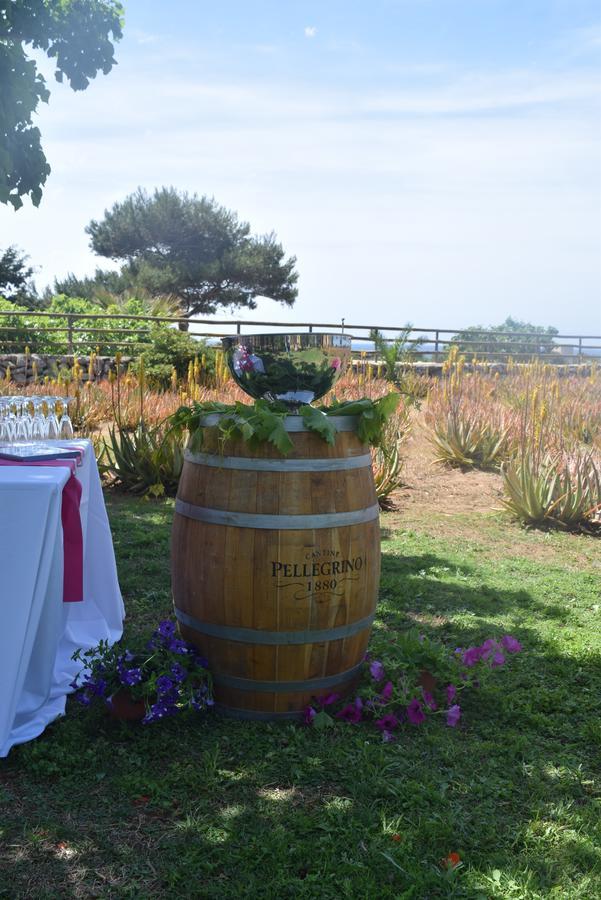 Il Giardino Delle Aloe Pensionat Favignana Exteriör bild
